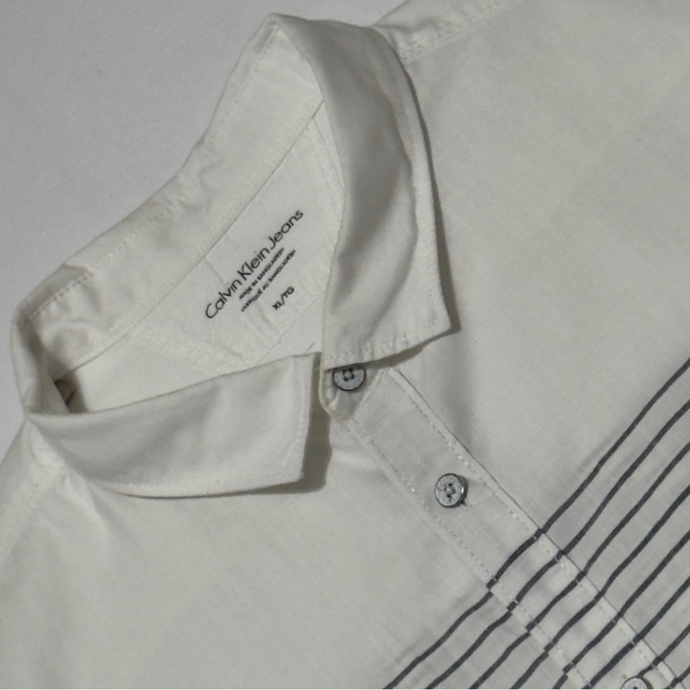 Calvin Klein Jeans‎ XL White & Gray Stripe Casual Button Down Shirt Excellent